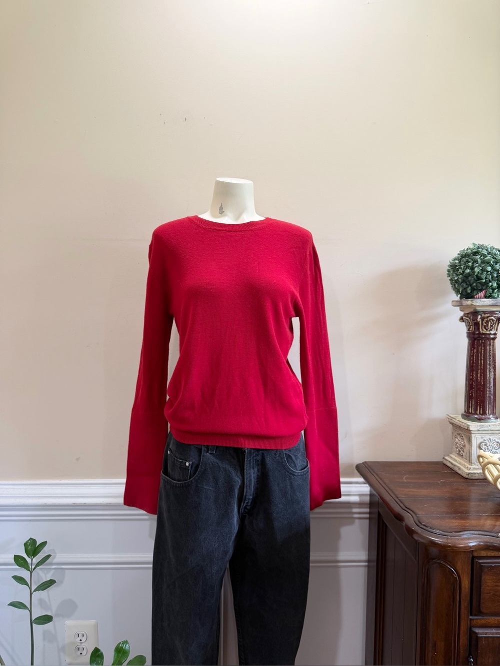 Khaite Classic Red Crewneck Sweater